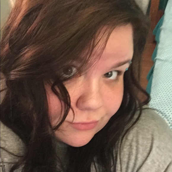 Meet your Posher, Anastasia - Picture 1 of 1